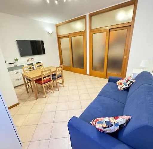 Il Nido Di Silvia A Due Passi Dal Teatro Rossini * Πέζαρο